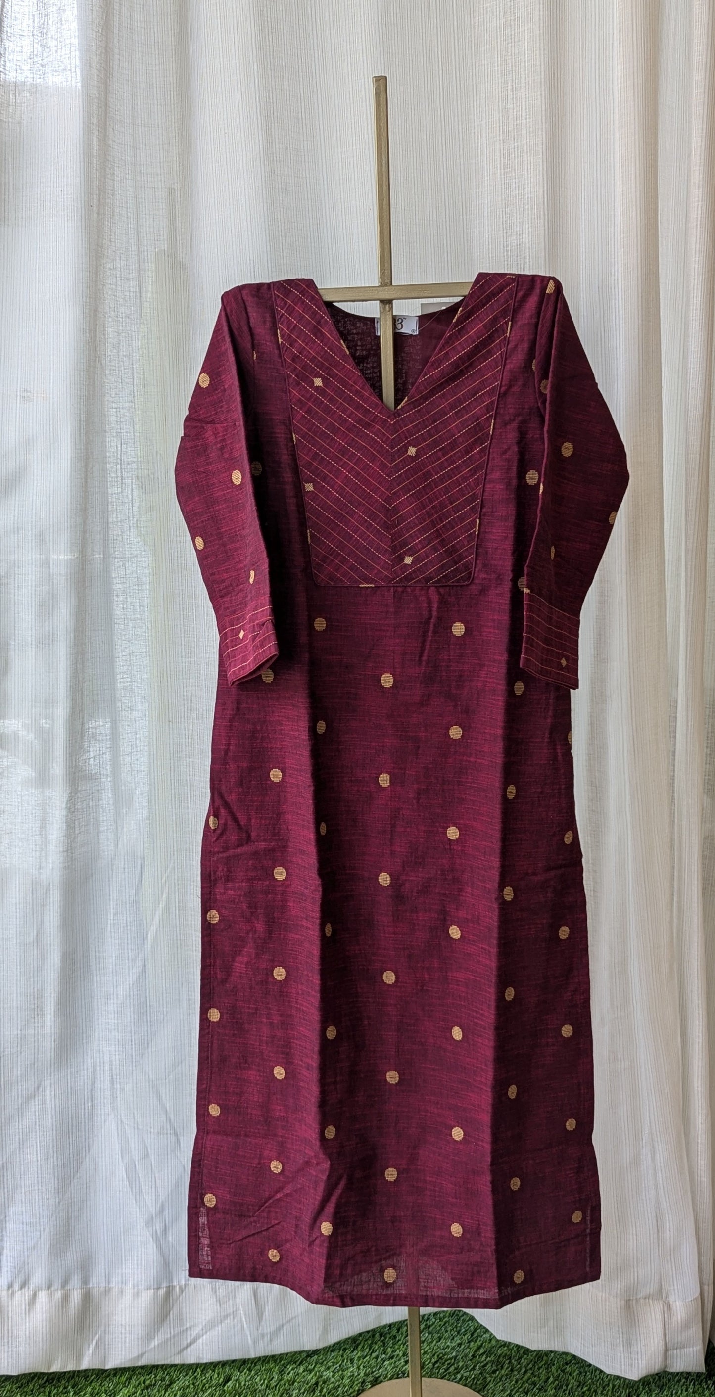 Maroon Butta Handloom Cotton Kurti