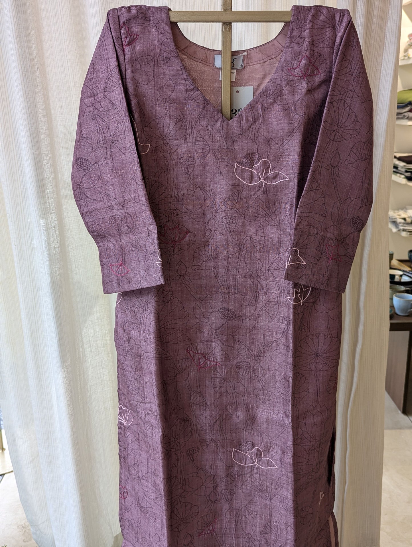 Semi Tussar Kurti