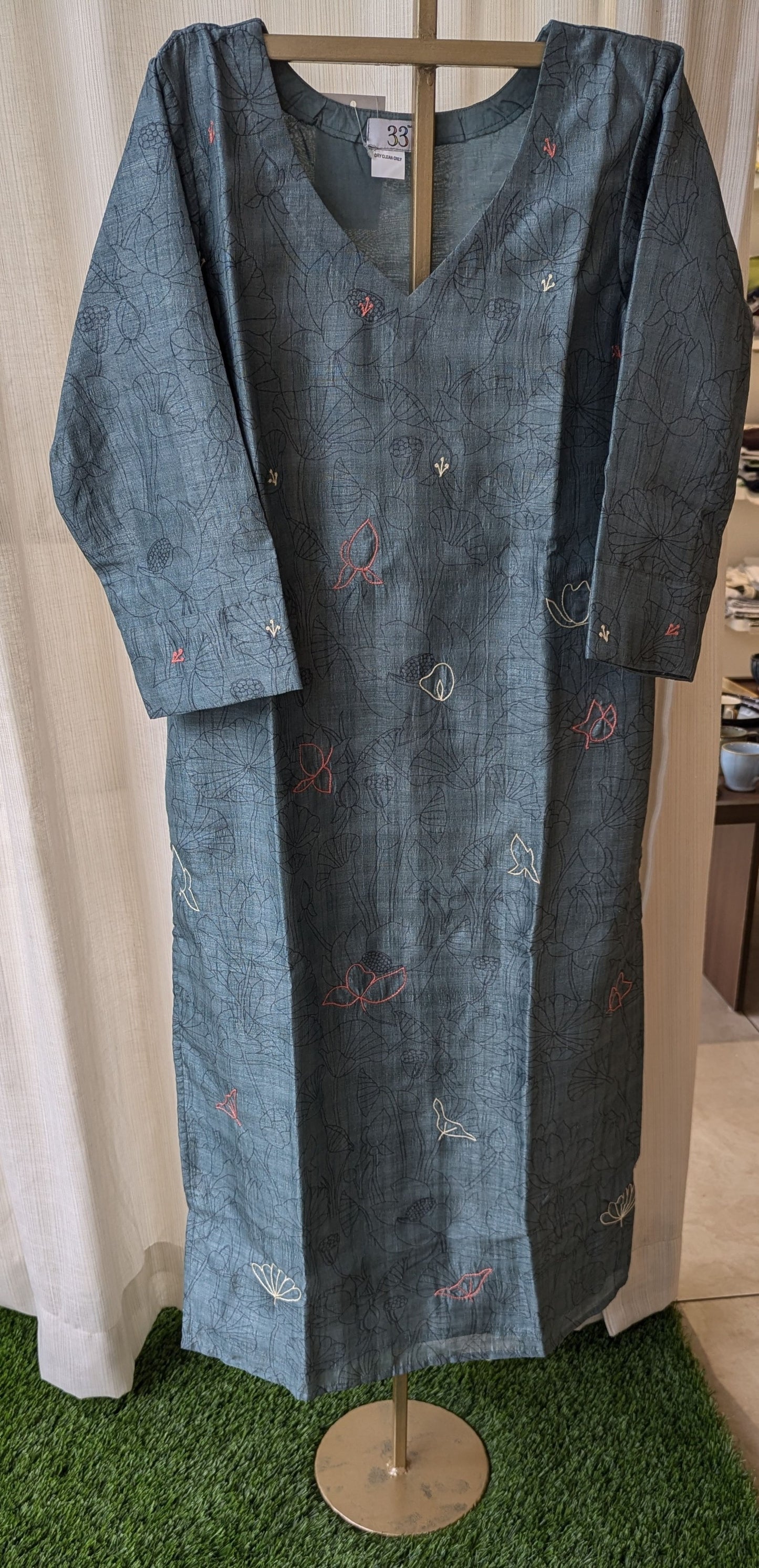 Semi Tussar Kurti