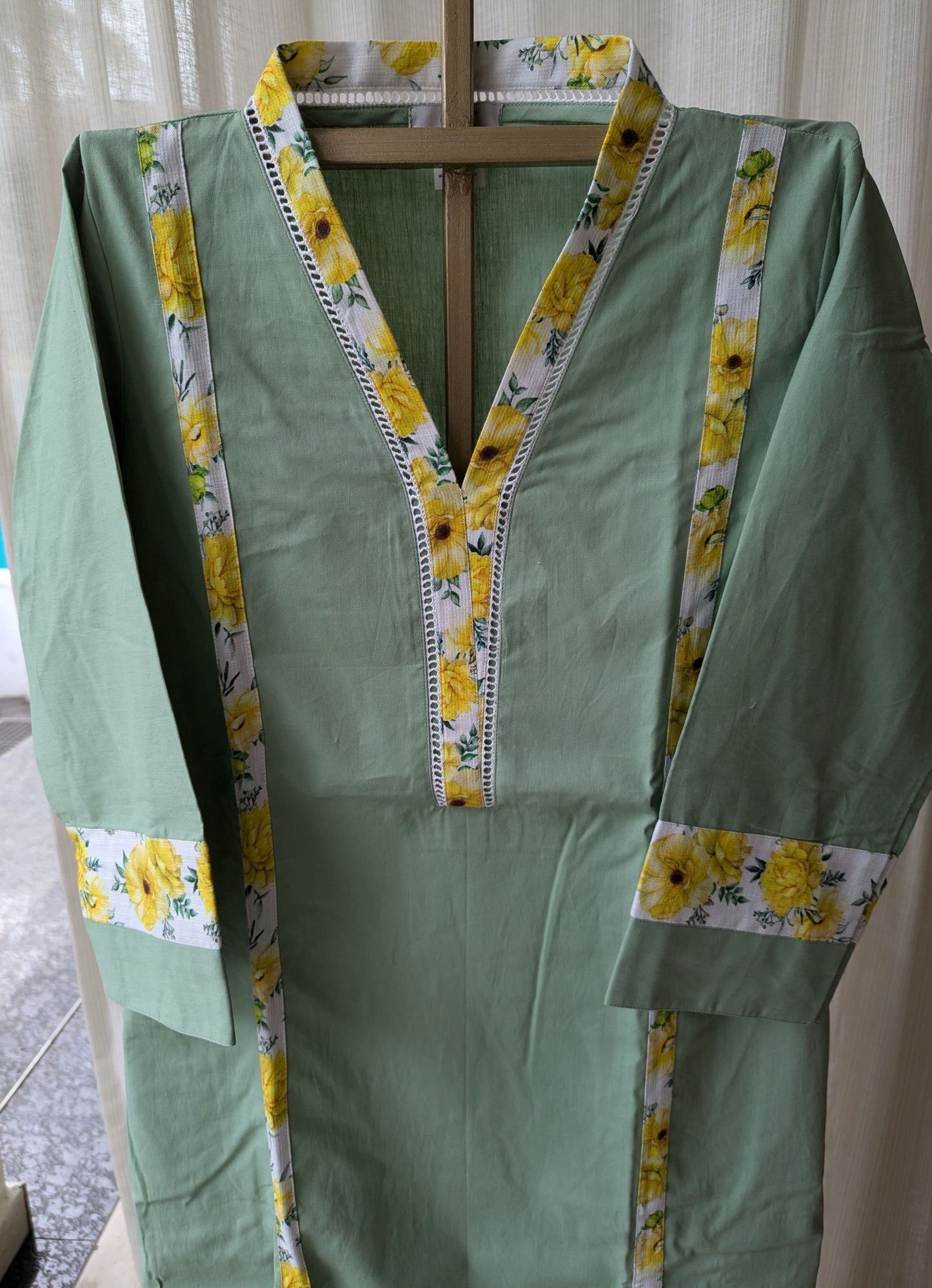 Green Mul cotton v Neck Yellow Border Kurti