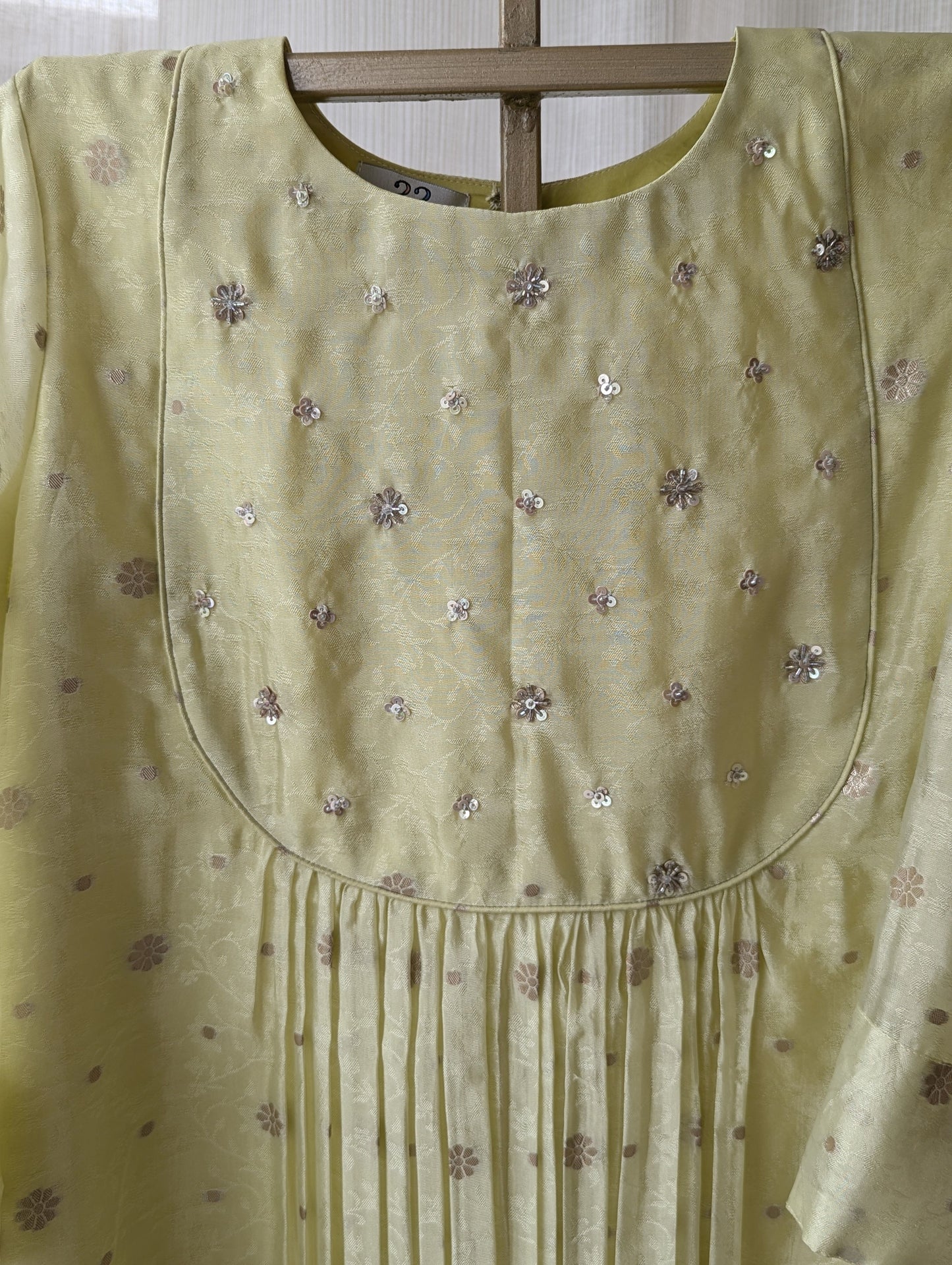 German Tissue Butta Highlights Semi Party Wear Lemon green Top