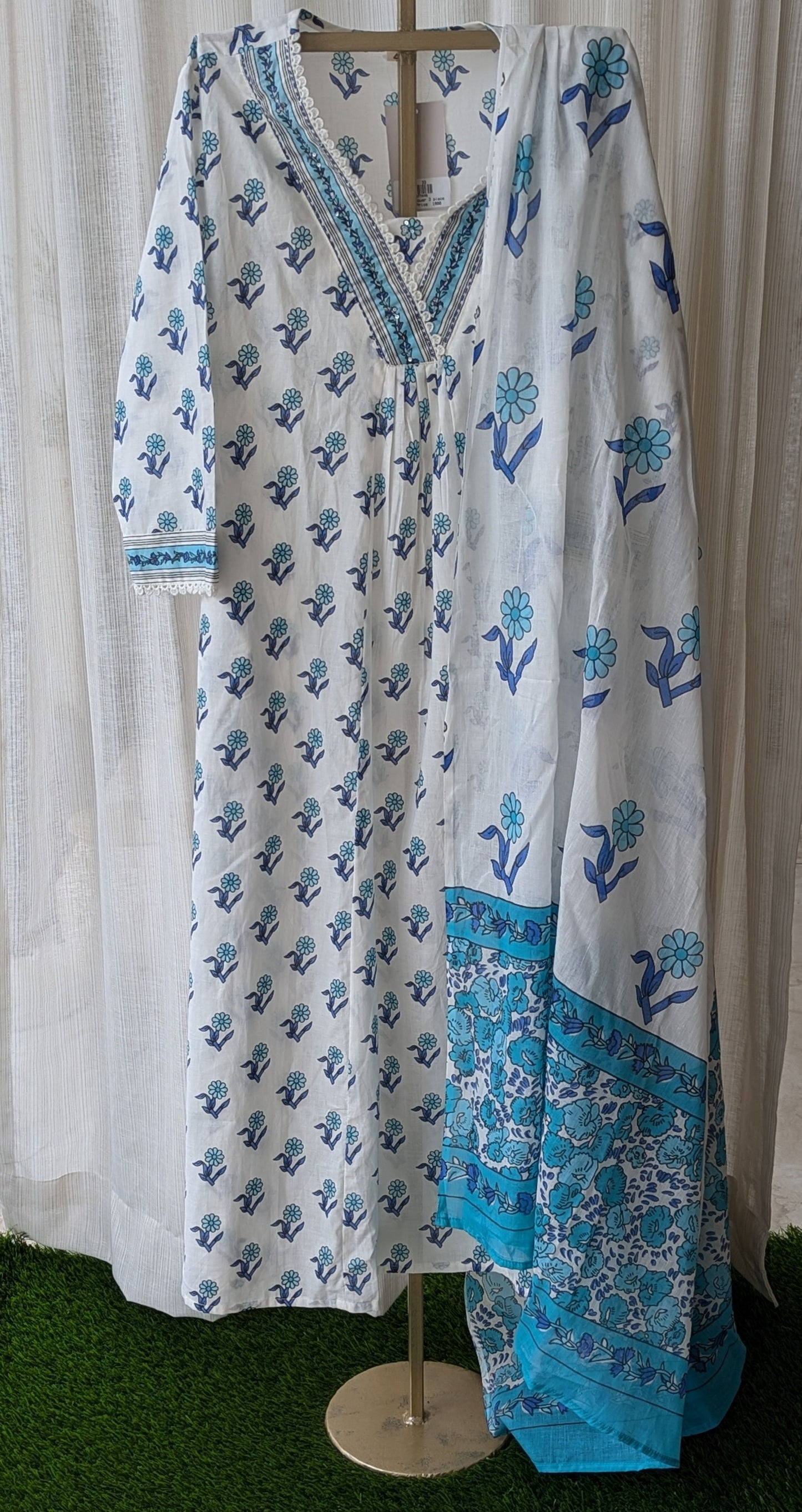 Blue Flower Three Pieces Set