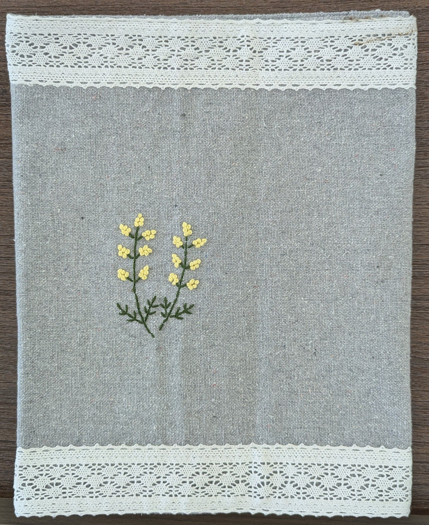 Table Runner Embroidery 4 Seater