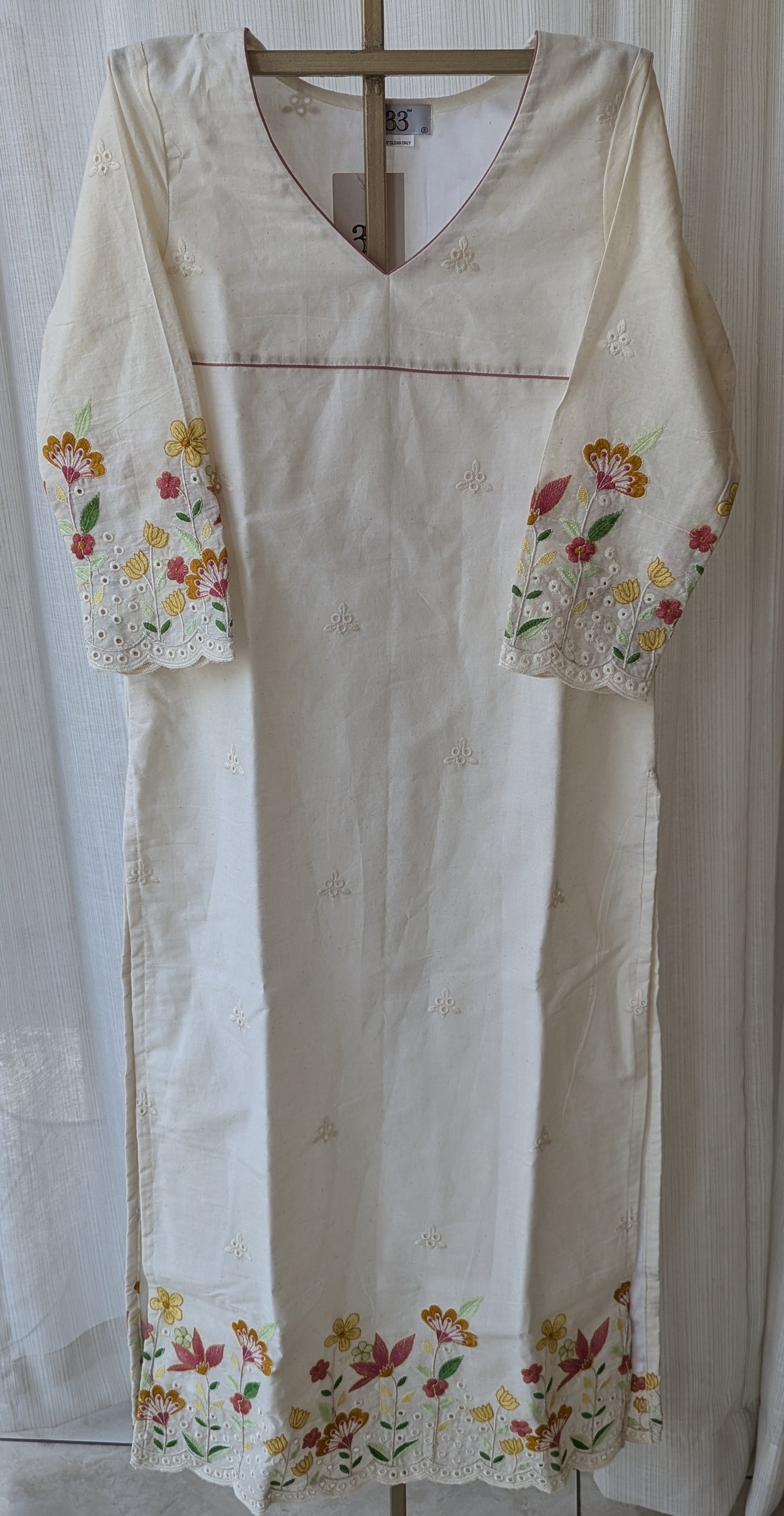 Cream Hakoba Embr Kurti