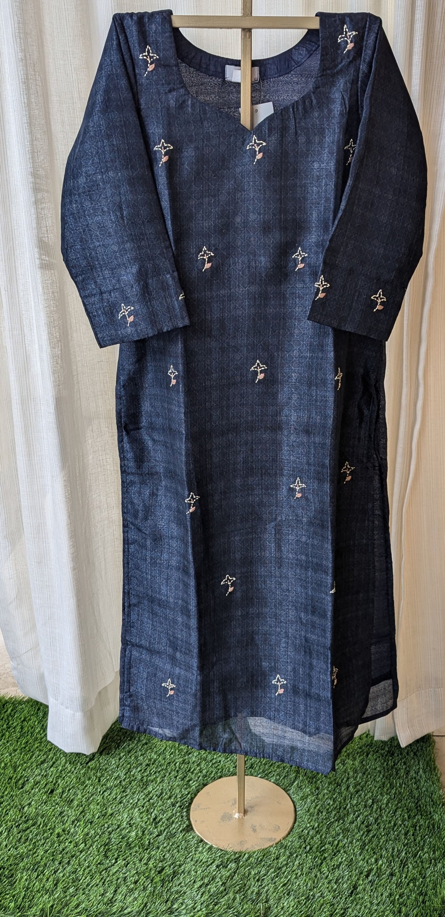 Semi Tussar  Kurti