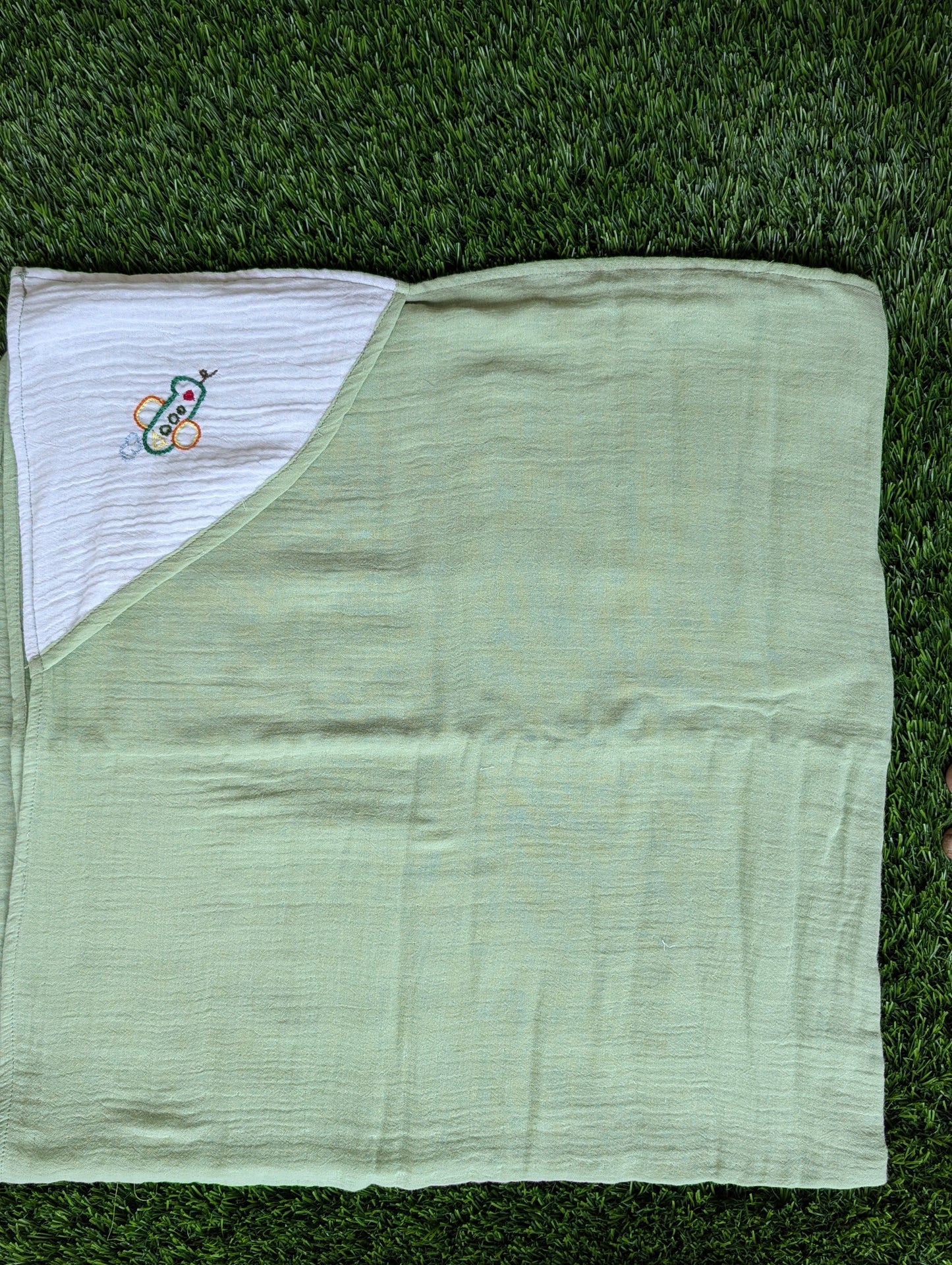 New Born  muslin embr Swaddle