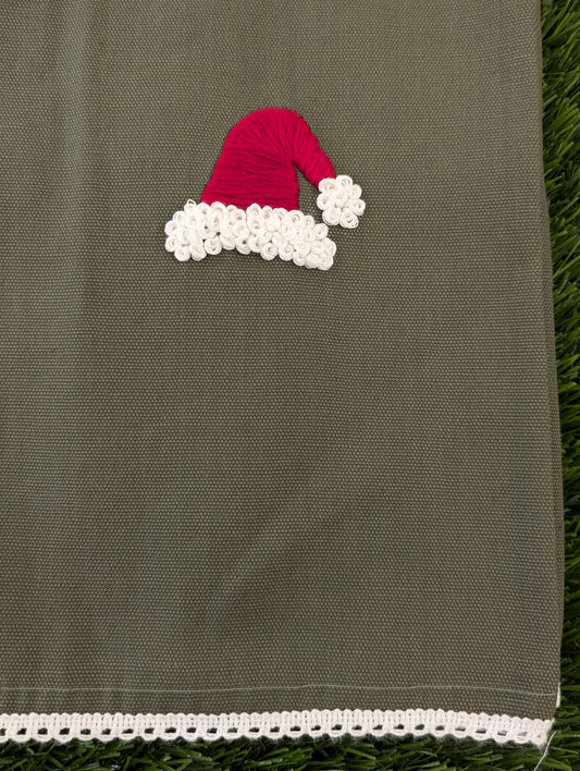 Table Runner embroidery 4