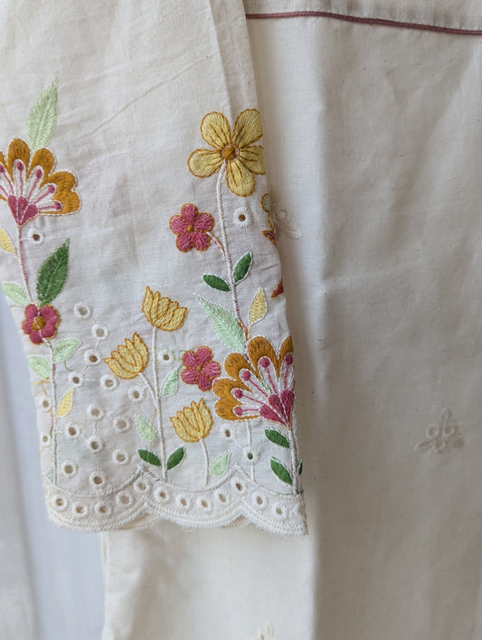 Cream Hakoba Embr Kurti
